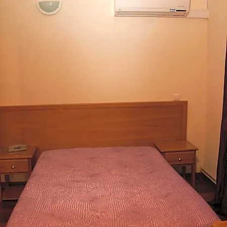 Residencial Parque Bed & Breakfast